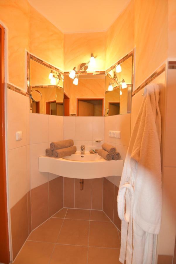 Erlkönig Gästeappartements Bad Füssing Exteriör bild